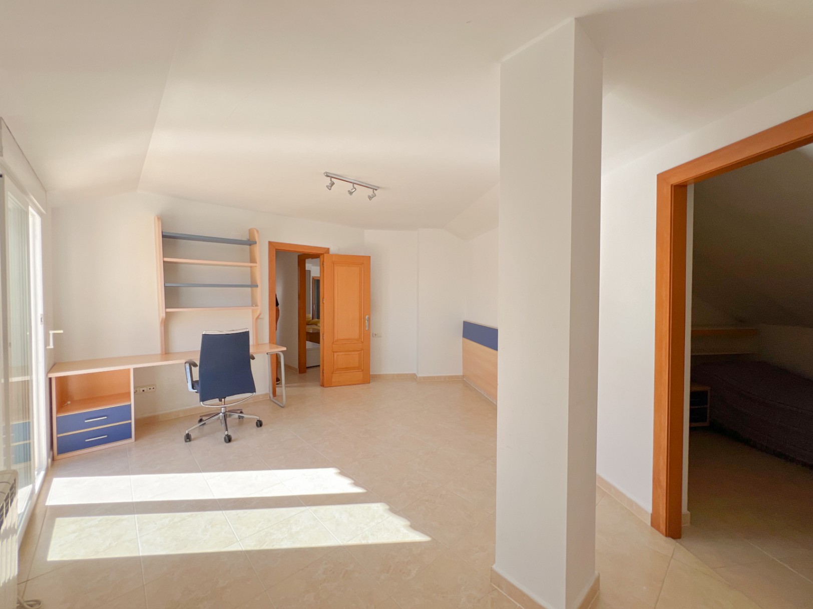 Elegant 183 m² Penthouse with Terraces and Sea Views in the Heart of Altea