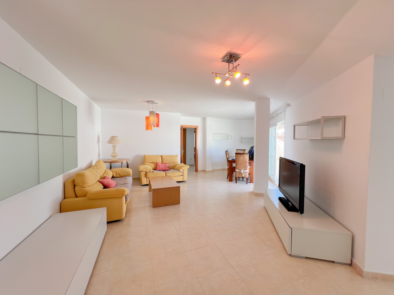 Elegant 183 m² Penthouse with Terraces and Sea Views in the Heart of Altea