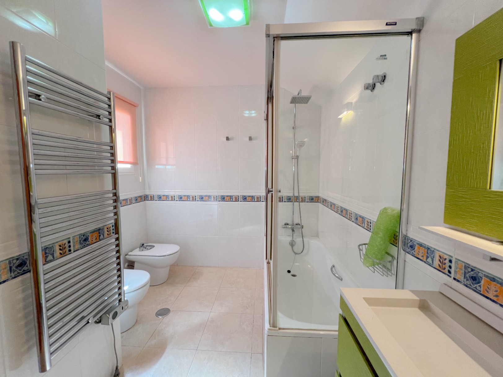 Elegant 183 m² Penthouse with Terraces and Sea Views in the Heart of Altea