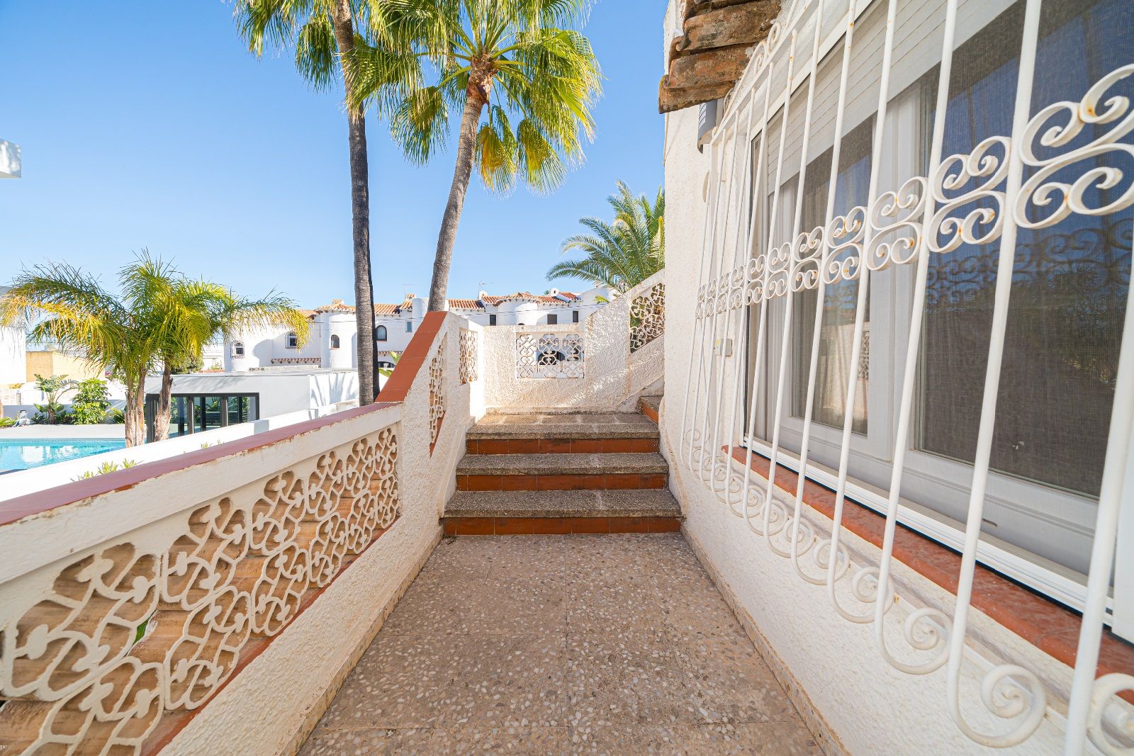 Detached villa for sale in El Albir, Alicante