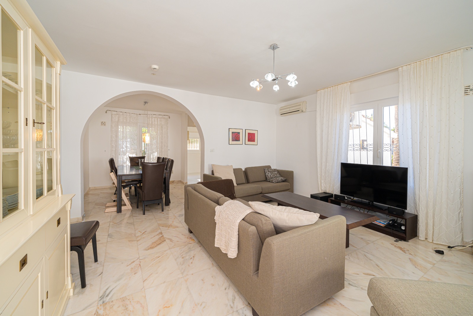 Detached villa for sale in El Albir, Alicante