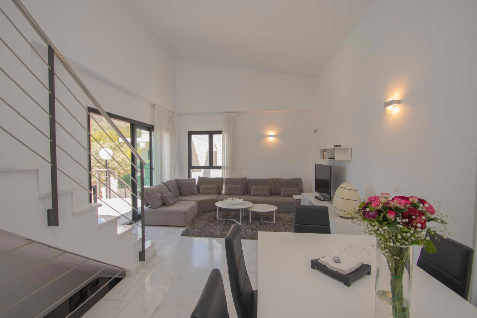Detached villa for sale in Polop, Alicante