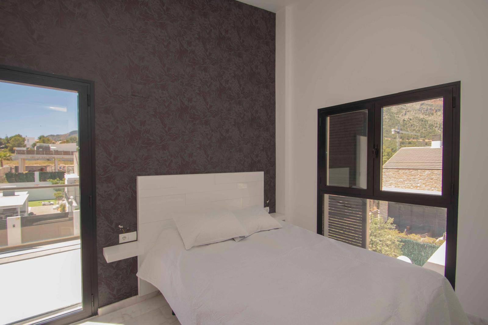 Detached villa for sale in Polop, Alicante