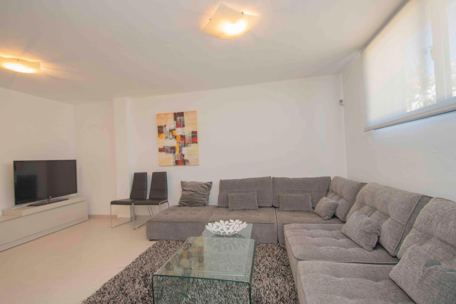 Detached villa for sale in Polop, Alicante