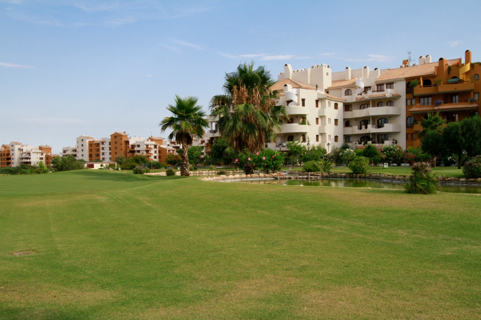 Bungalow de dos plantas en Albir, Alicante