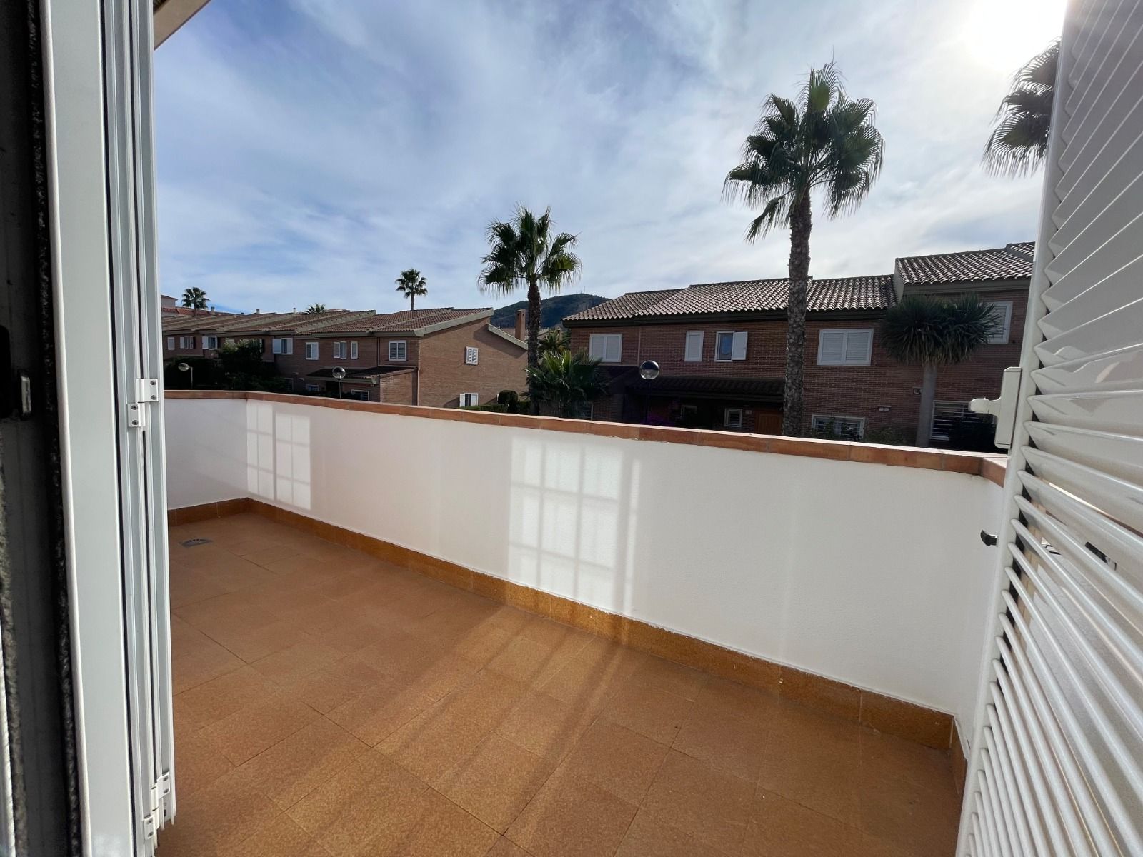 Bungalow de dos plantas en Albir, Alicante