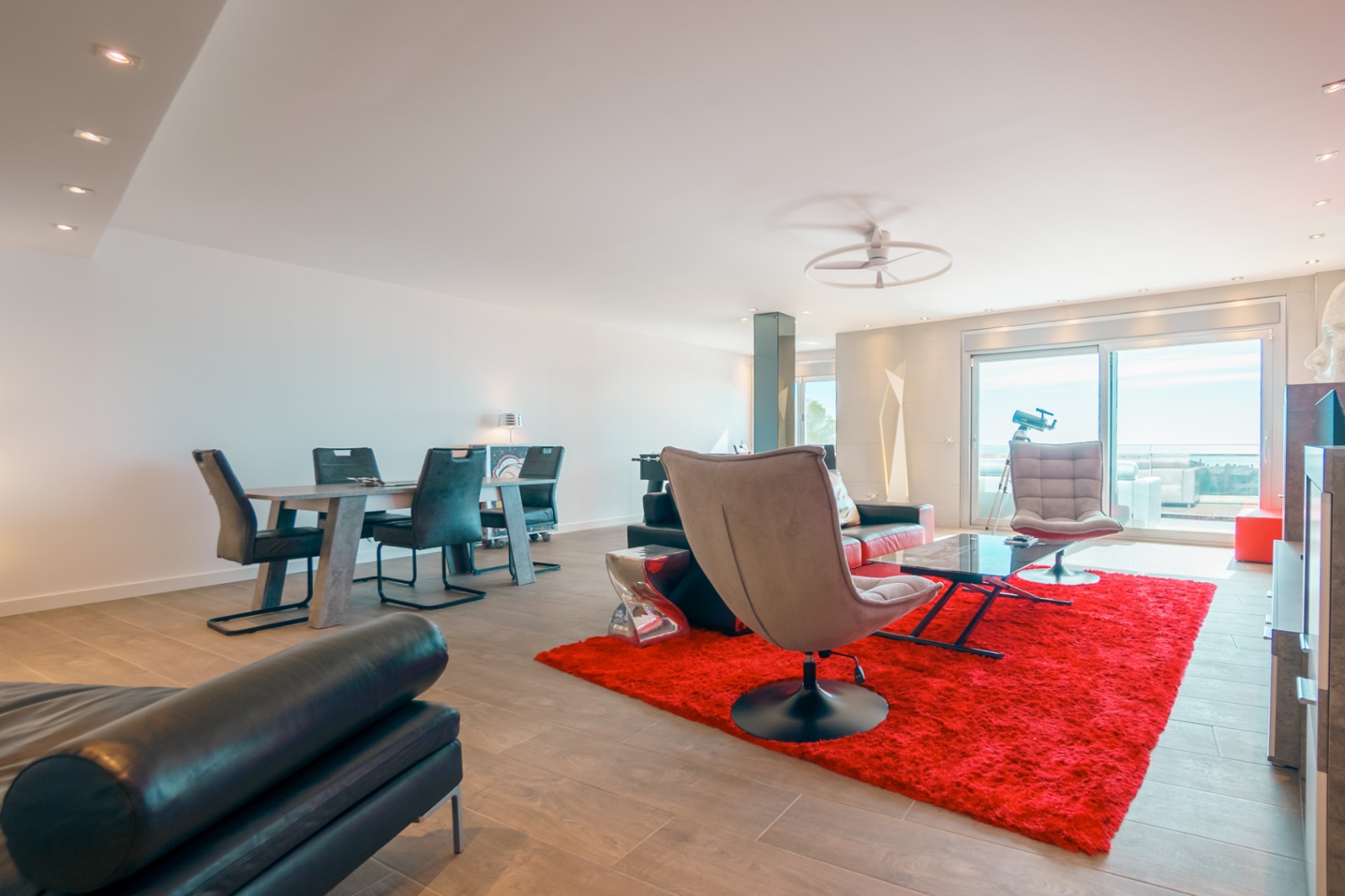 Apartment with sea views in Mascarat