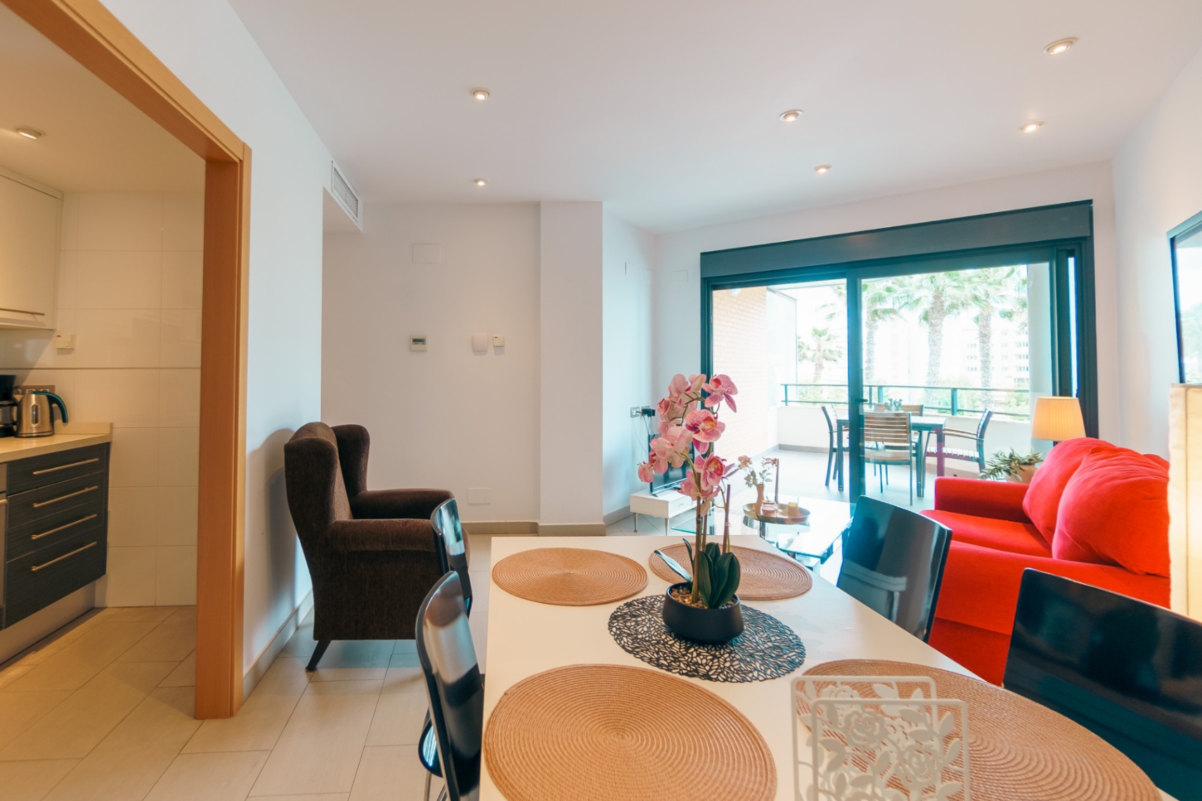 APARTMENT IN ALBIR, SECOND LINE FROM THE BEACH