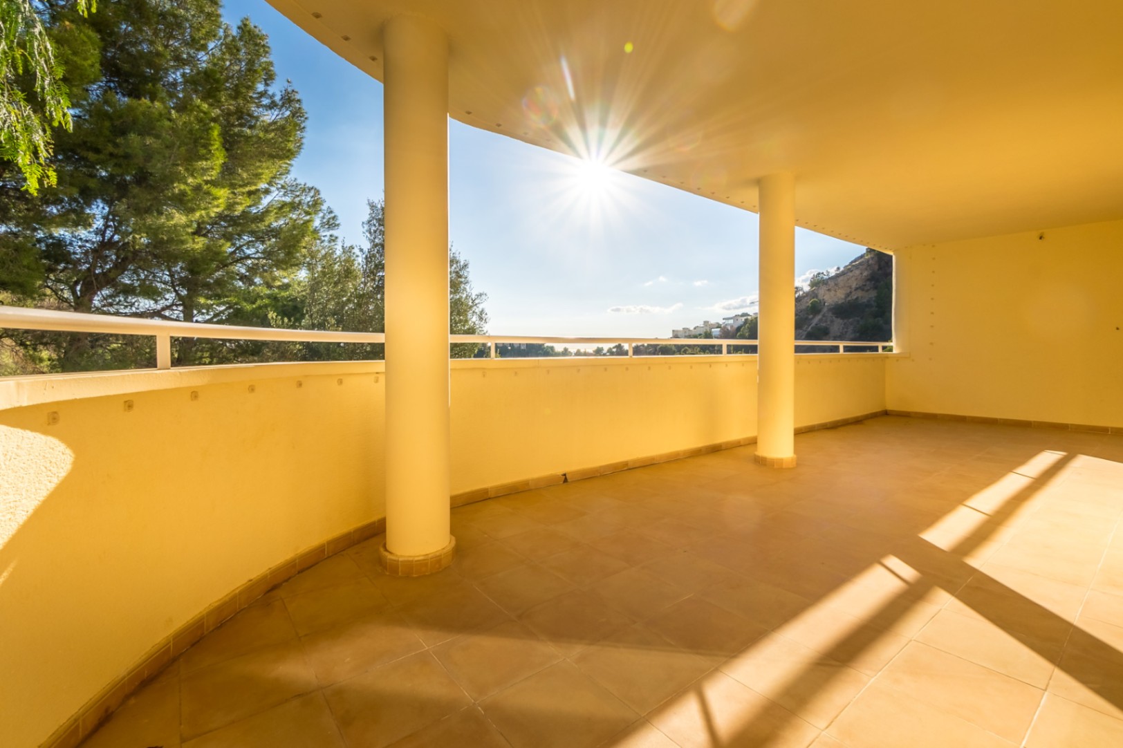 APARTMENT IN ALTEA