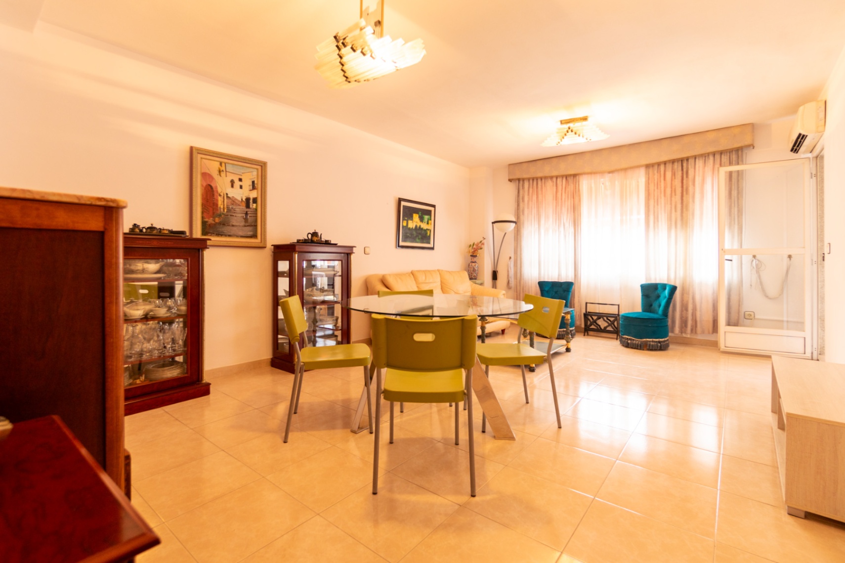 Spacious 120 m² apartment in the heart of Alfaz del Pí, close to all amenities.