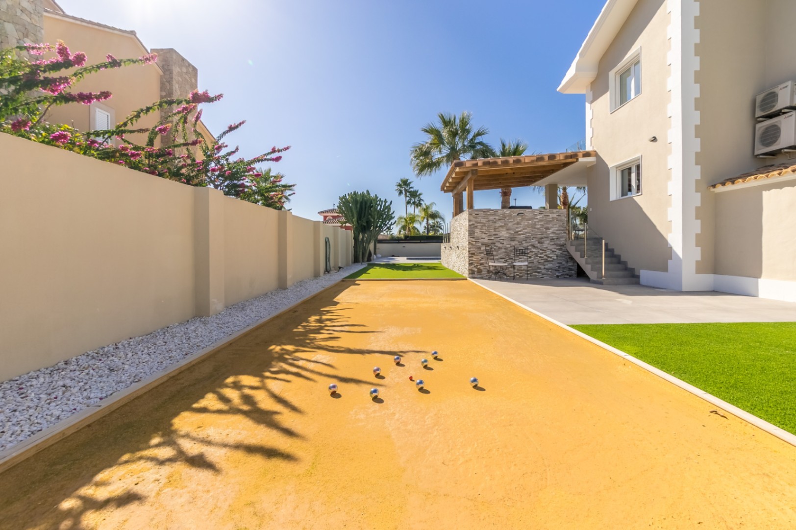 Une villa spectaculaire située à Alfaz del Pi