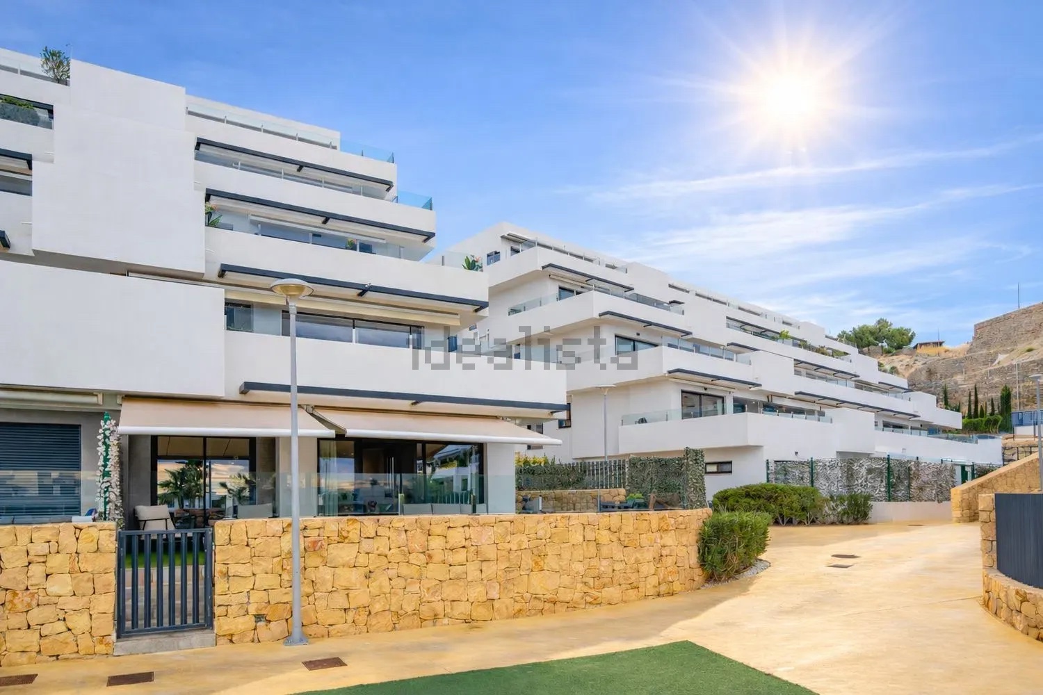 Beautiful and spacious 3-bedroom apartment in Balcon de Finestrat