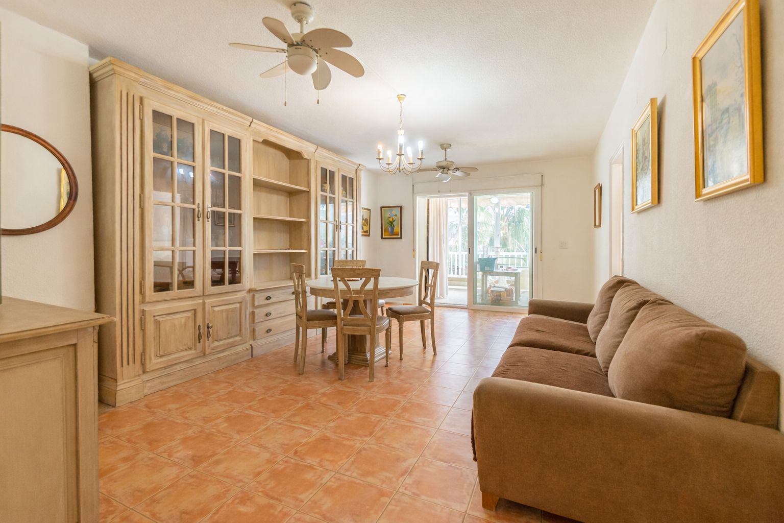 Bright apartment in Albir