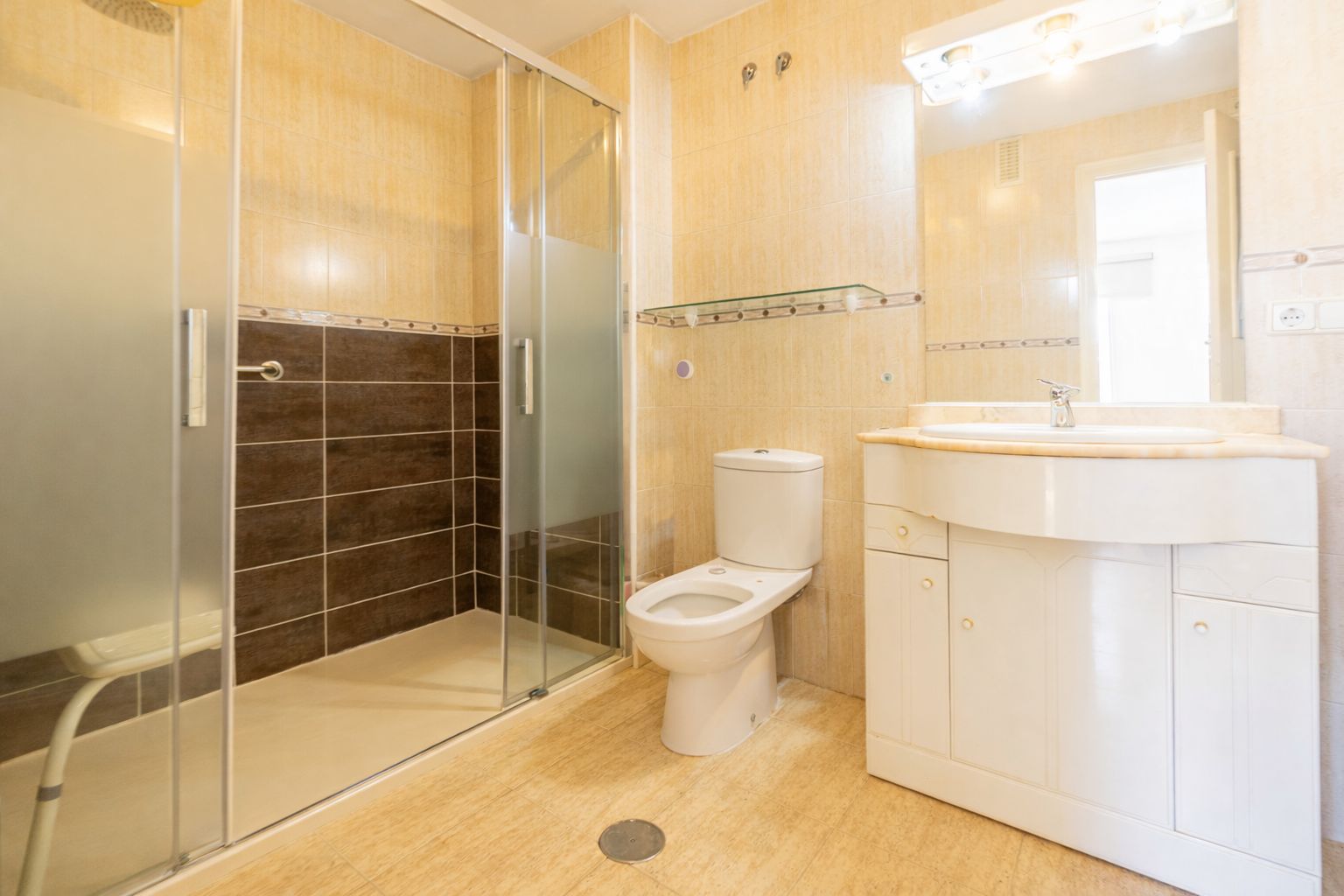 Bright apartment in Albir