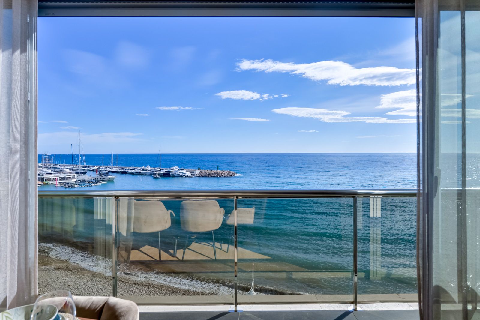 Exclusive frontline duplex in Mascarat