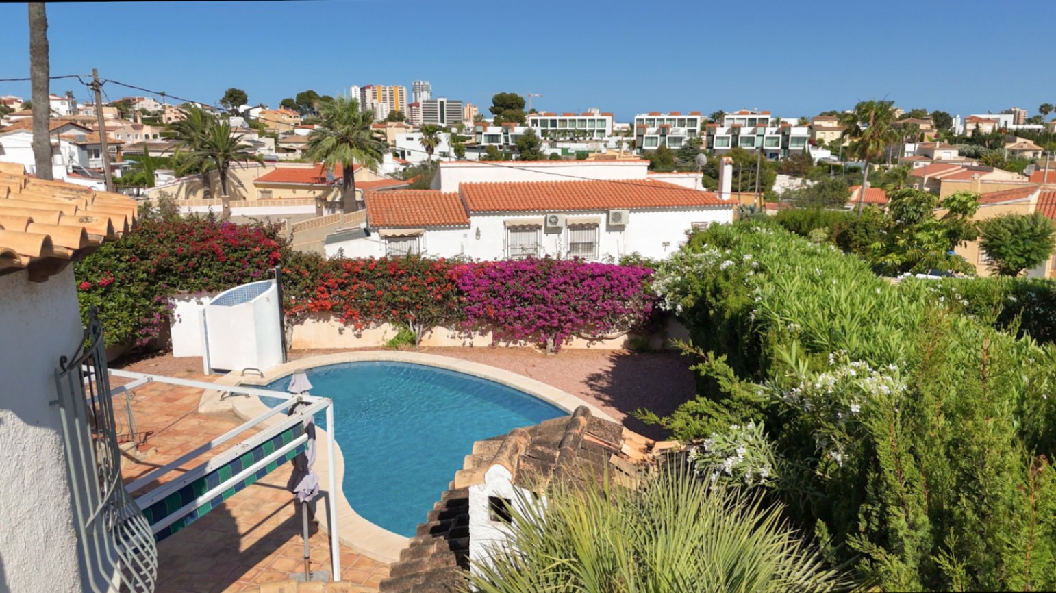 Villa with pool and views of the Peñón in Calpe