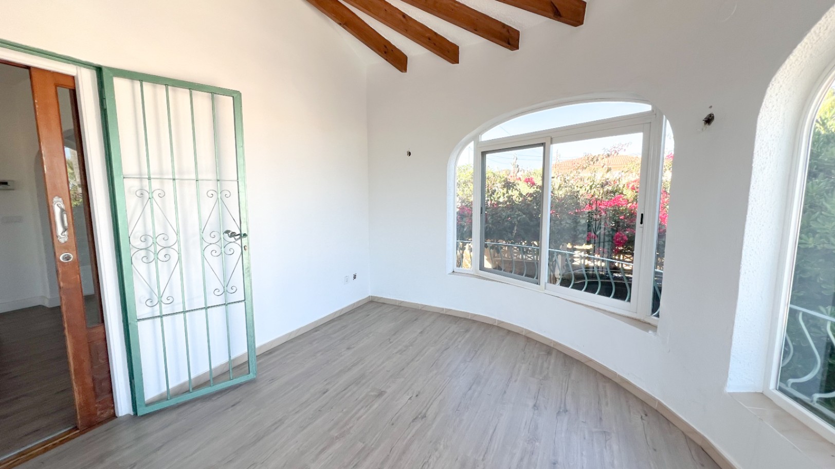 Villa with pool and views of the Peñón in Calpe