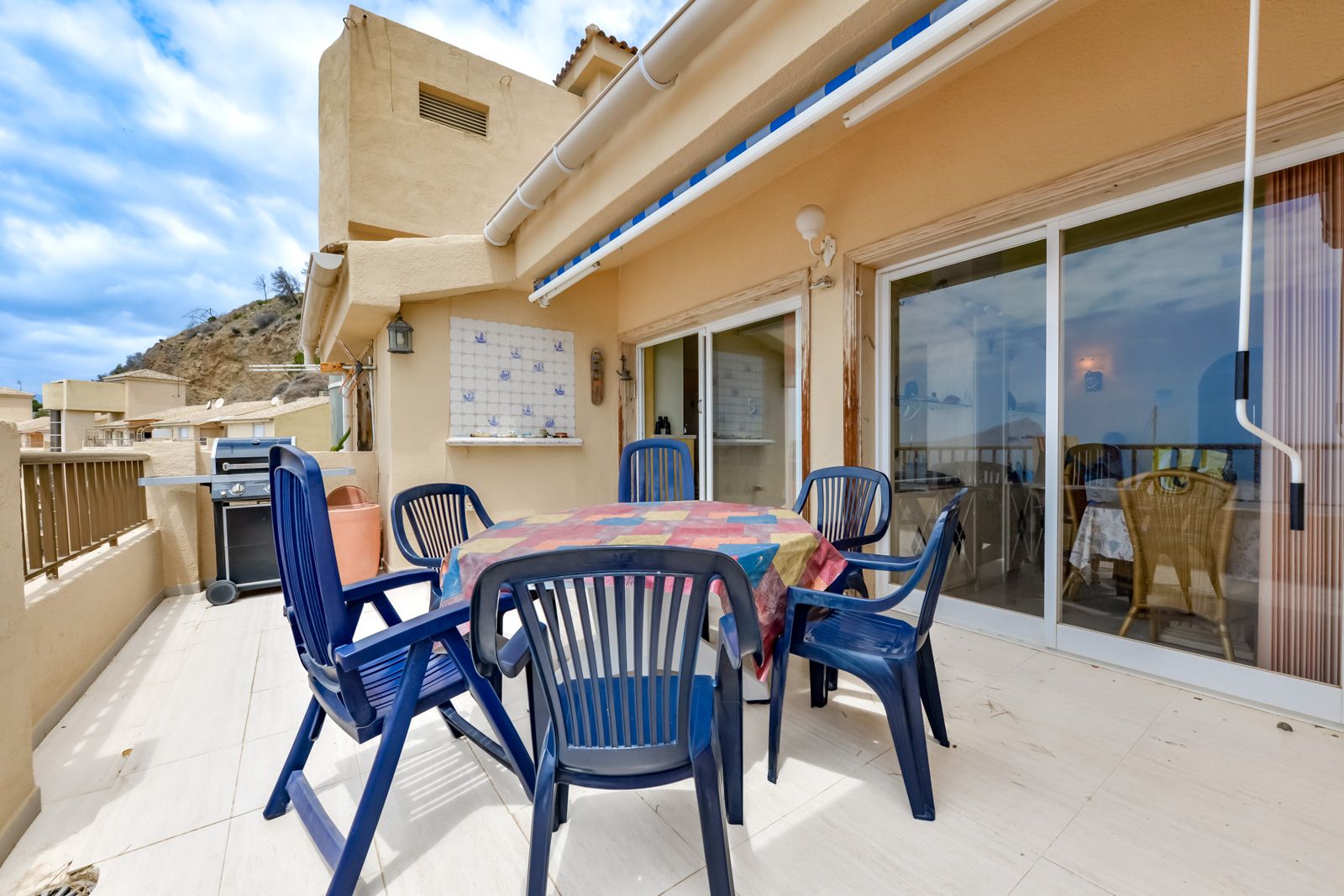 Luxuriöses Penthouse in erster Linie zum Verkauf in Mascarat, Altea