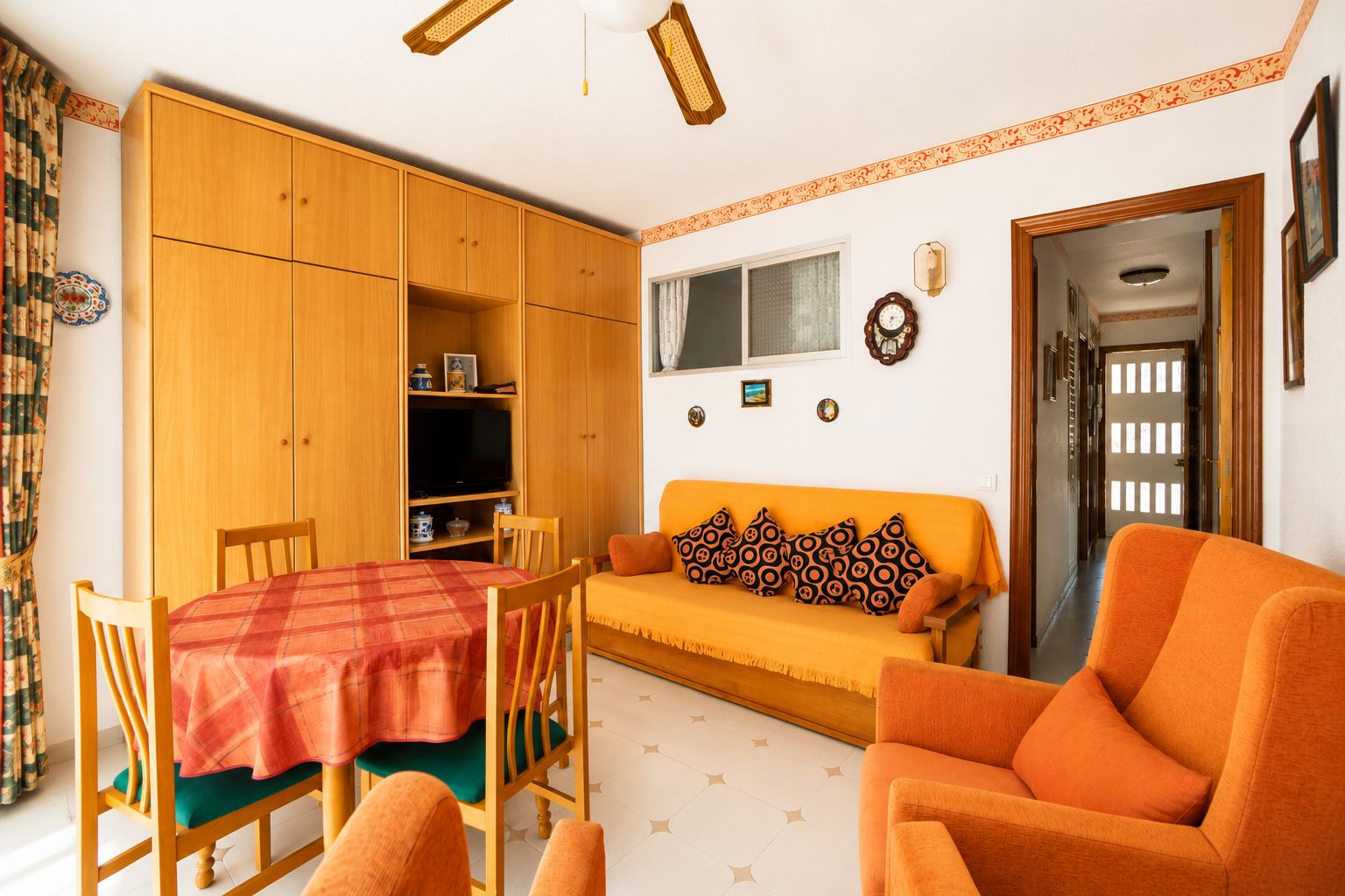 Encantapre apartamento con vistas al mar en Benidorm