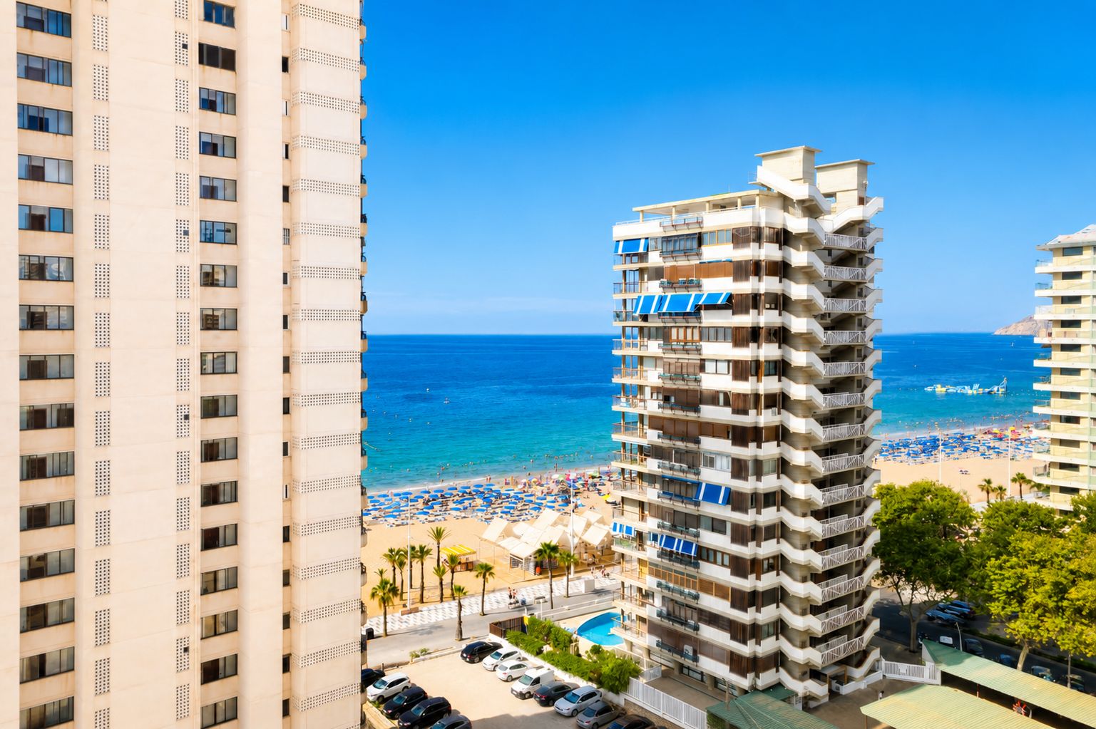 Encantapre apartamento con vistas al mar en Benidorm