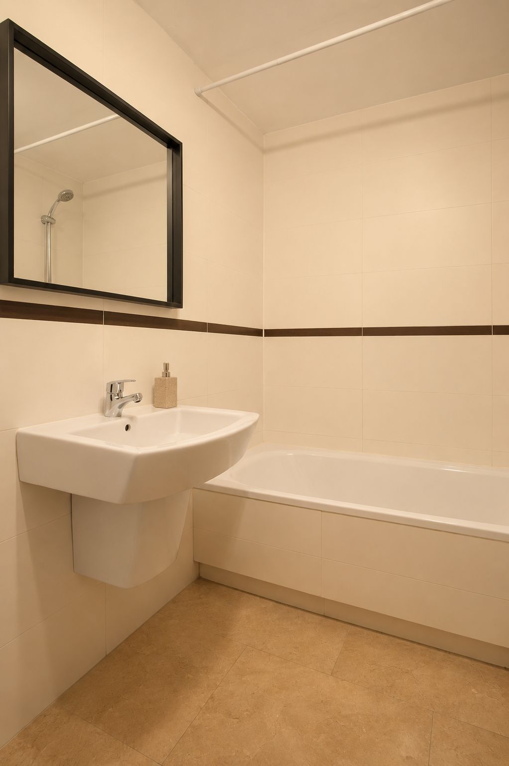 Penthouse Esquinero Exclusivo con Vistas Abiertas a Solo 100 Metros de la Playa de El Albir