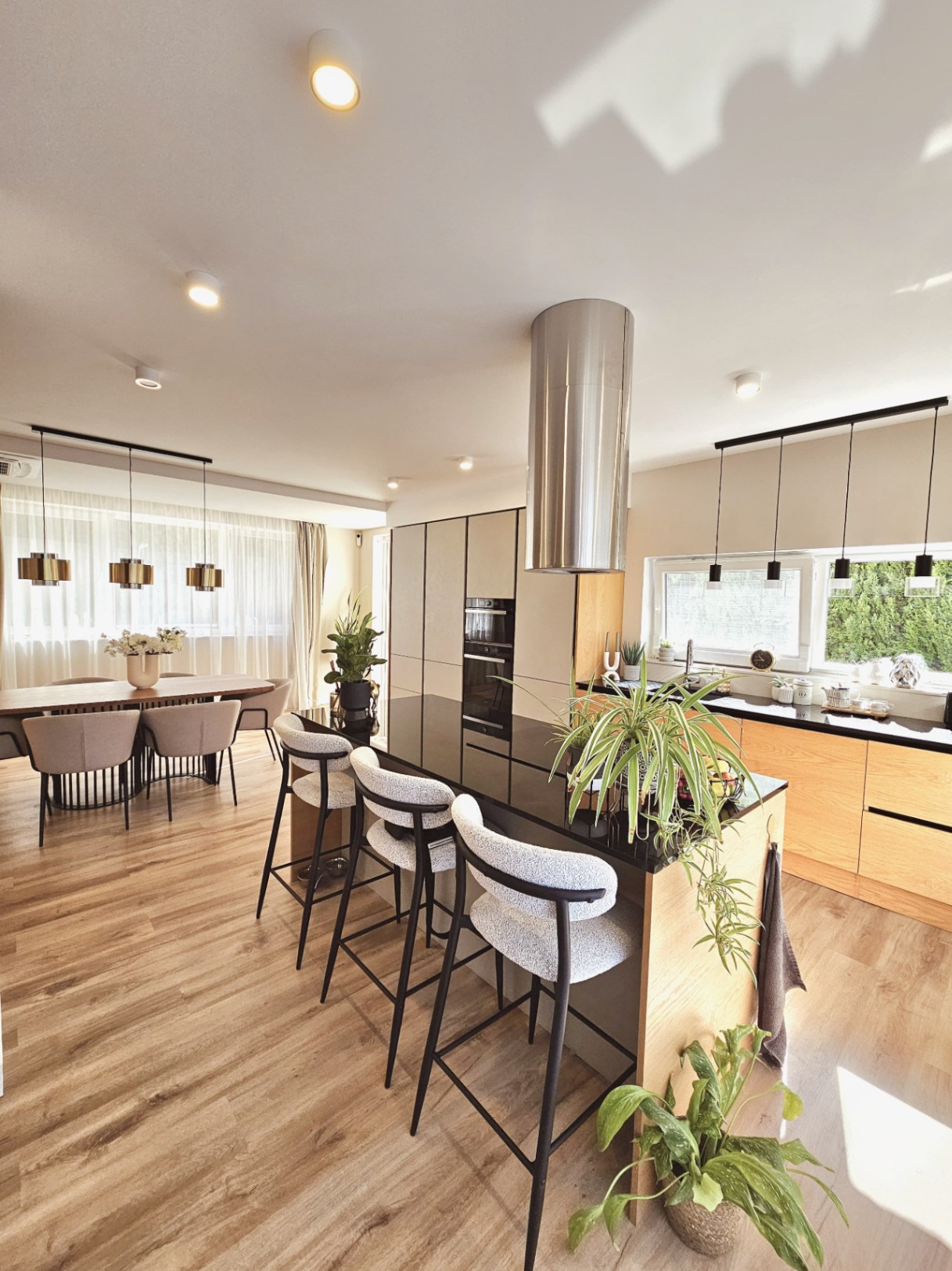 Modern New-Build villa within walking distance of the sea