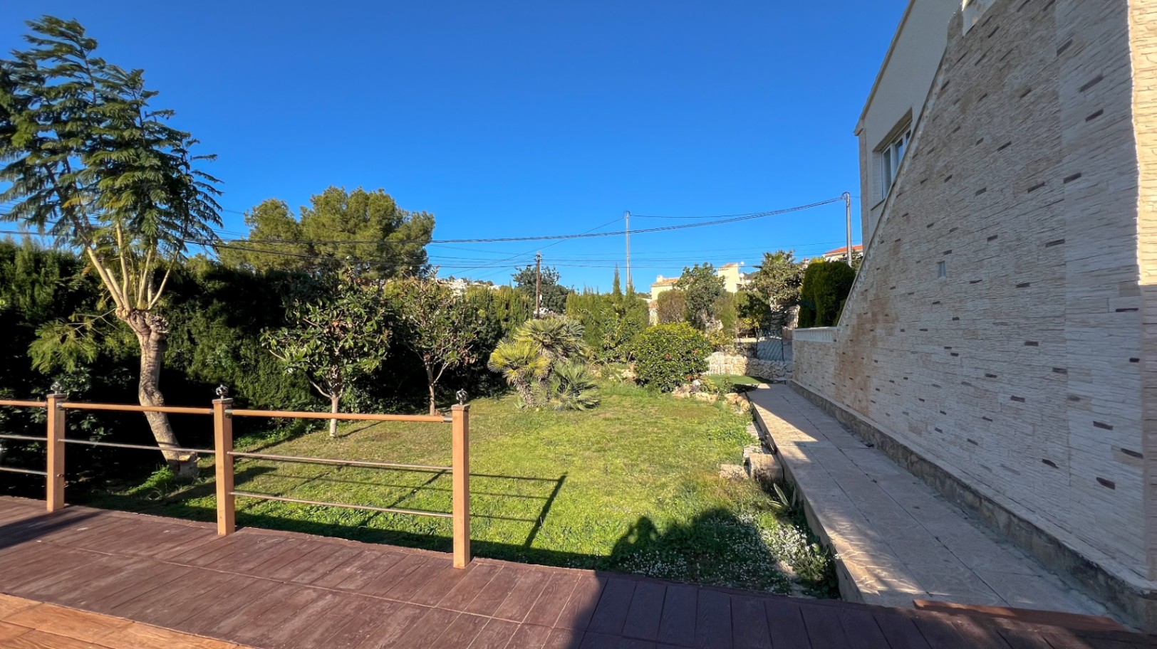 Charming Villa in Walking Distance to the Beach