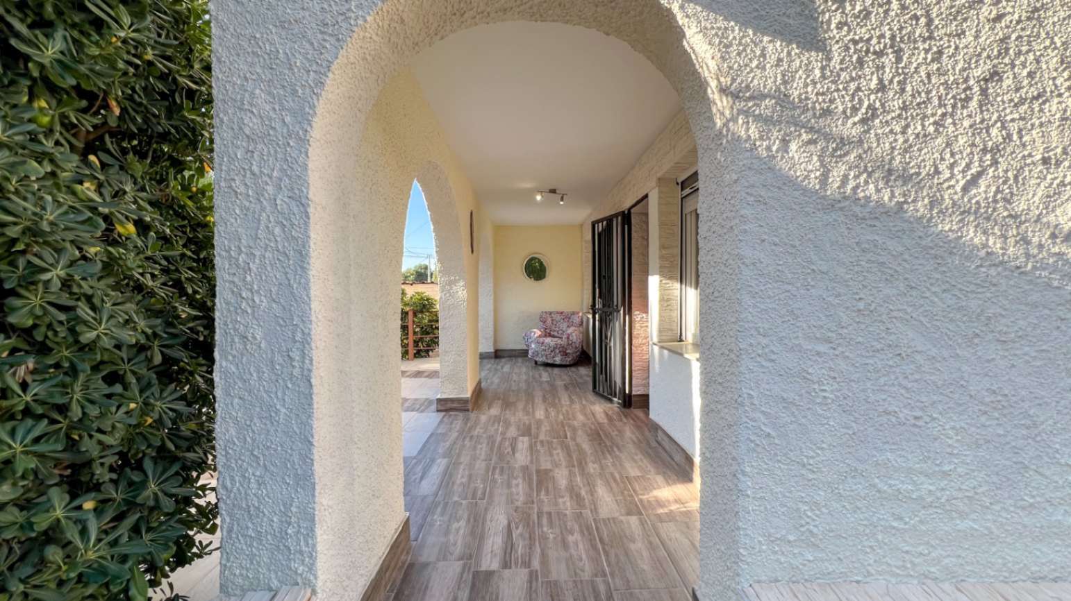 Charming Villa in Walking Distance to the Beach