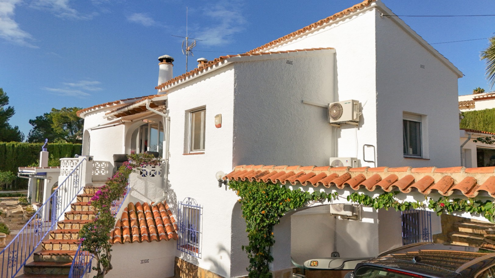 Charming, recently renovated villa