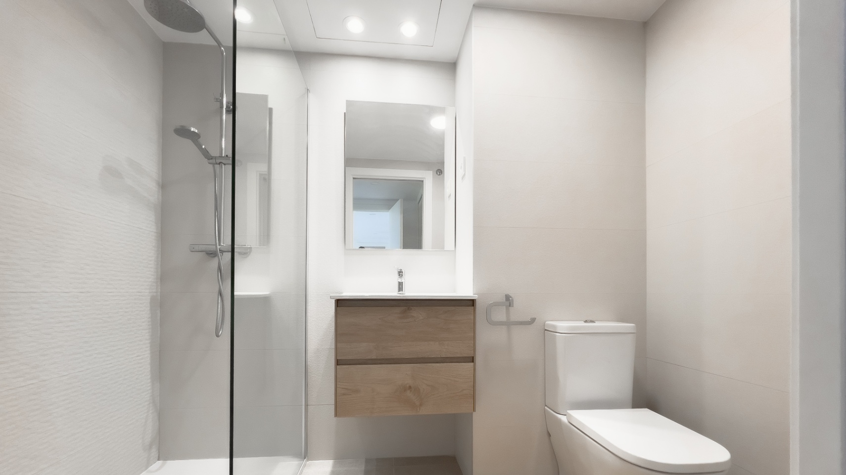 Exclusive Duplex in Sunrise Tower - Now Available for Sale