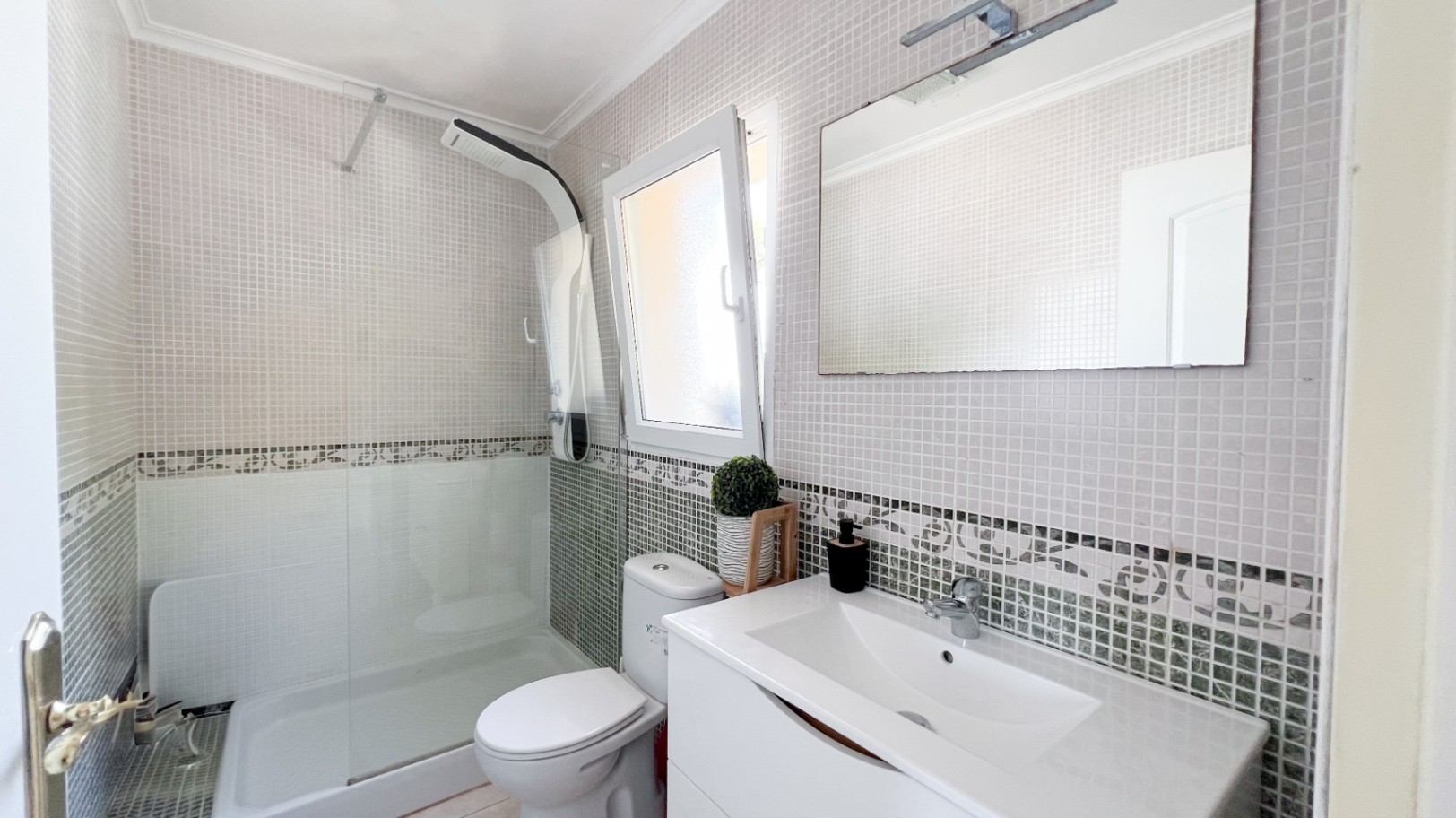 Semi-Detached House in La Empedrola, Calpe
