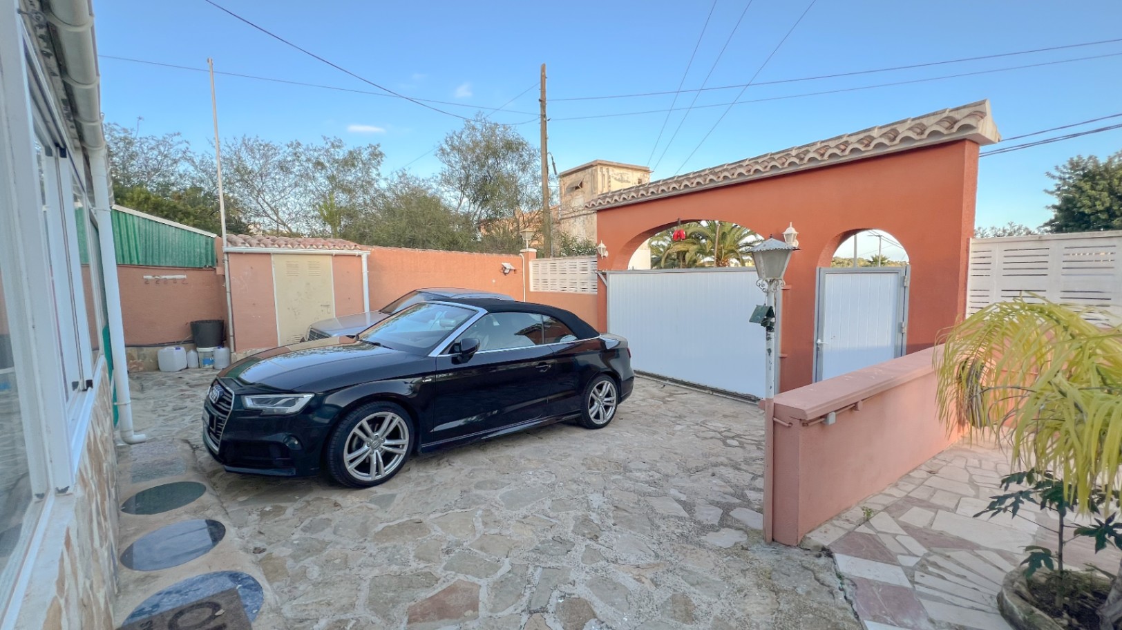 Unique, recently renovated villa