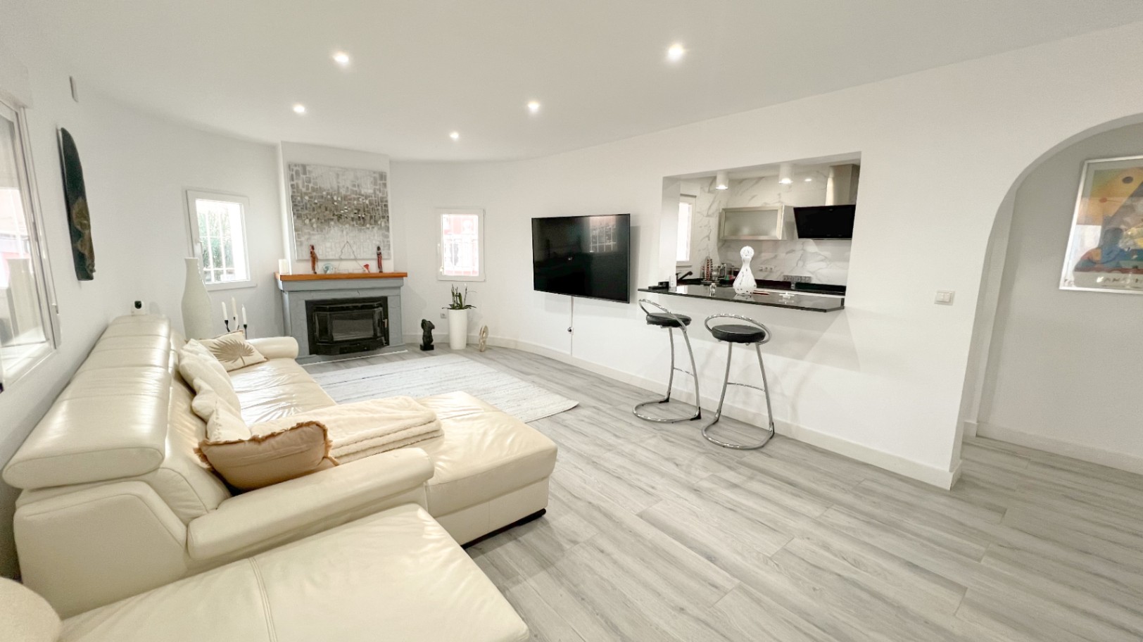 Unique, recently renovated villa