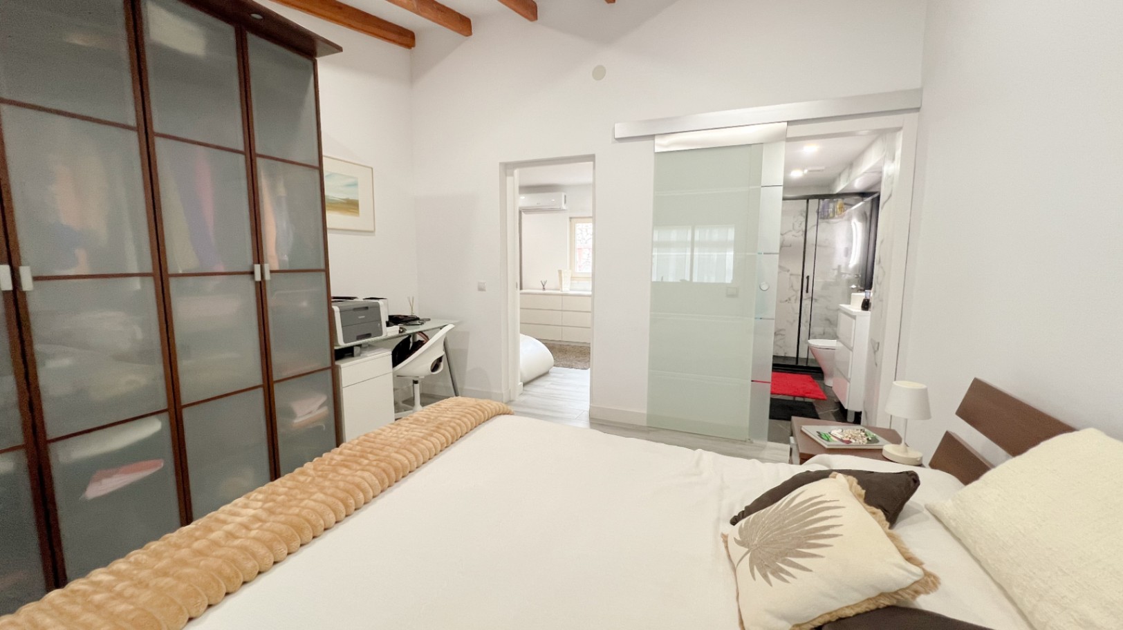 Unique, recently renovated villa