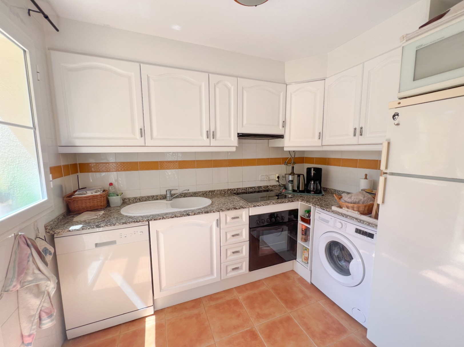 Cozy townhouse with sea views, Altea Hills