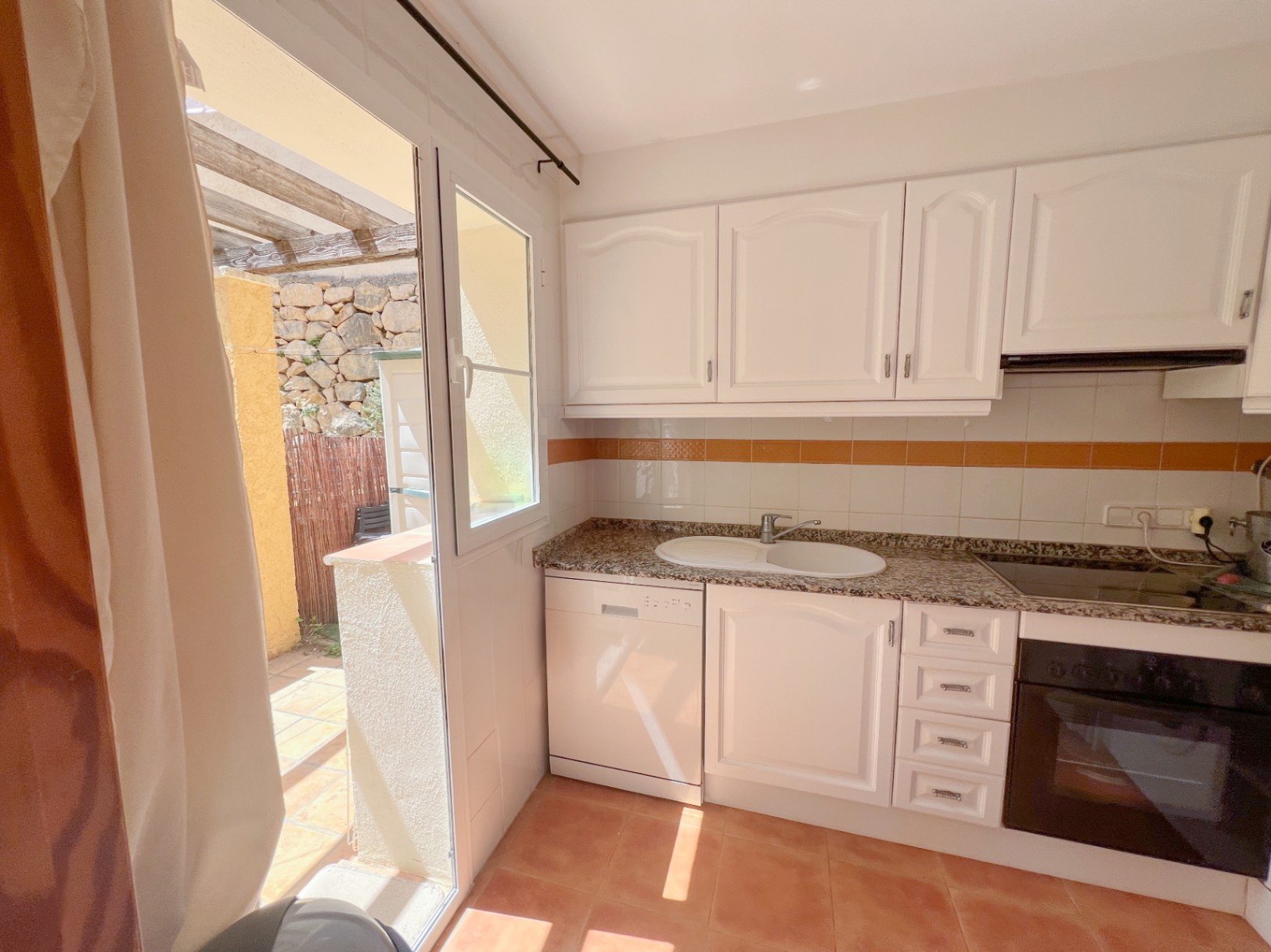 Cozy townhouse with sea views, Altea Hills