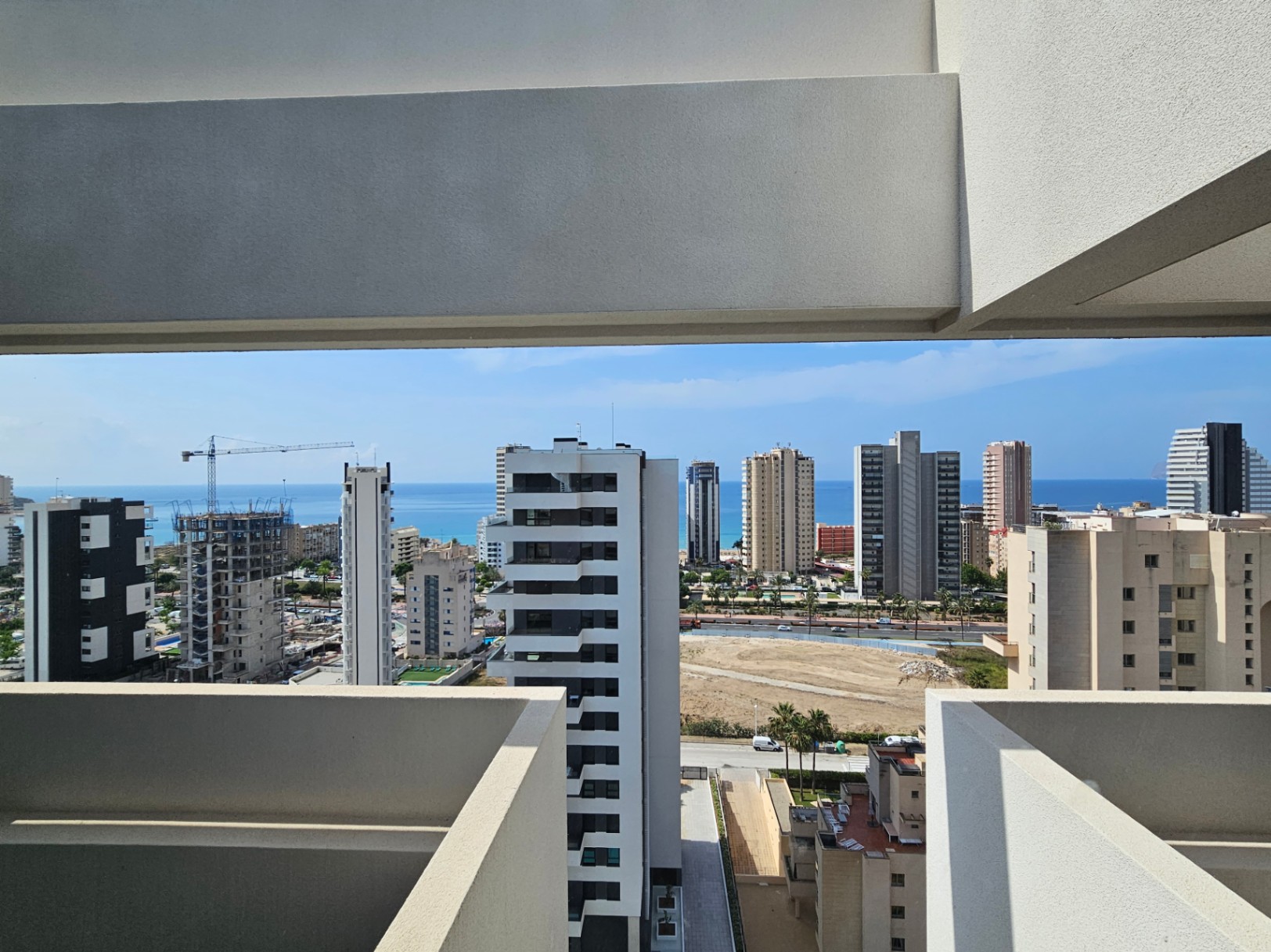 NEW PENTHOUSE IN CALPE FOR SALE, WITH PANORAMIC VIEWS