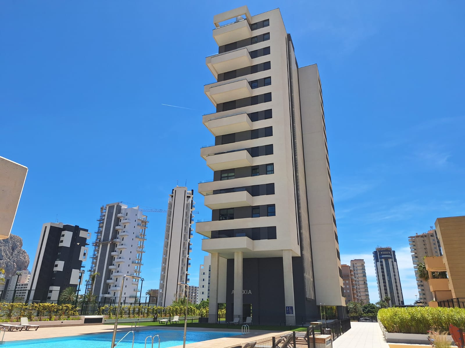 NEW PENTHOUSE IN CALPE FOR SALE, WITH PANORAMIC VIEWS