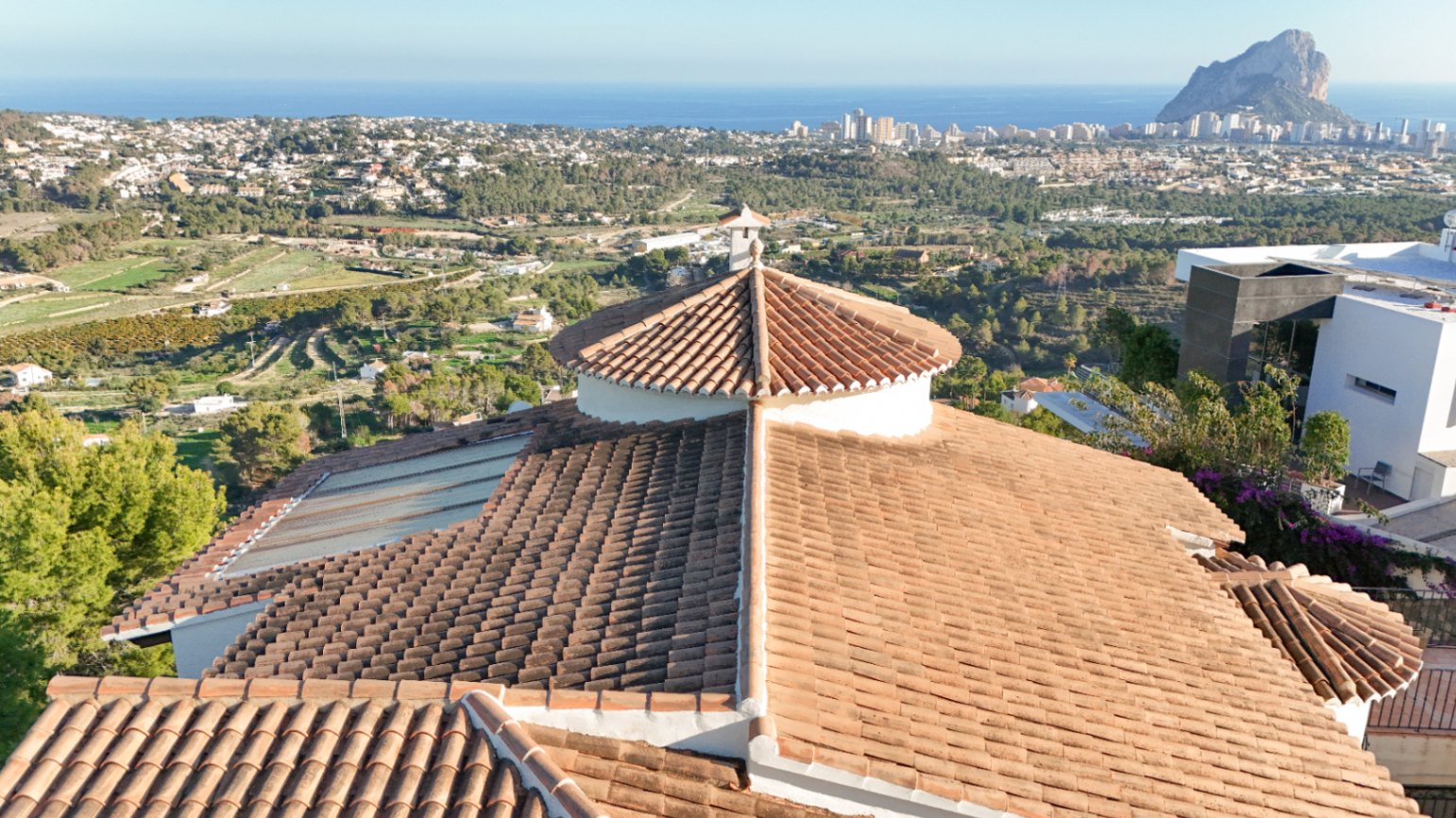 Big Opportunity Villa with Breathtaking Panoramic Sea Views