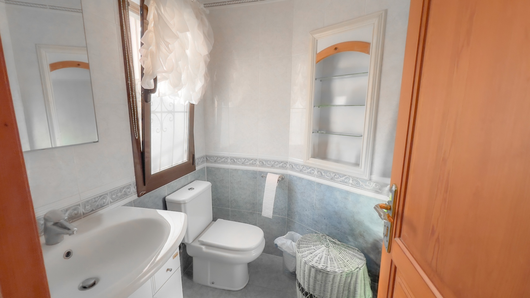 Big Opportunity Villa with Breathtaking Panoramic Sea Views