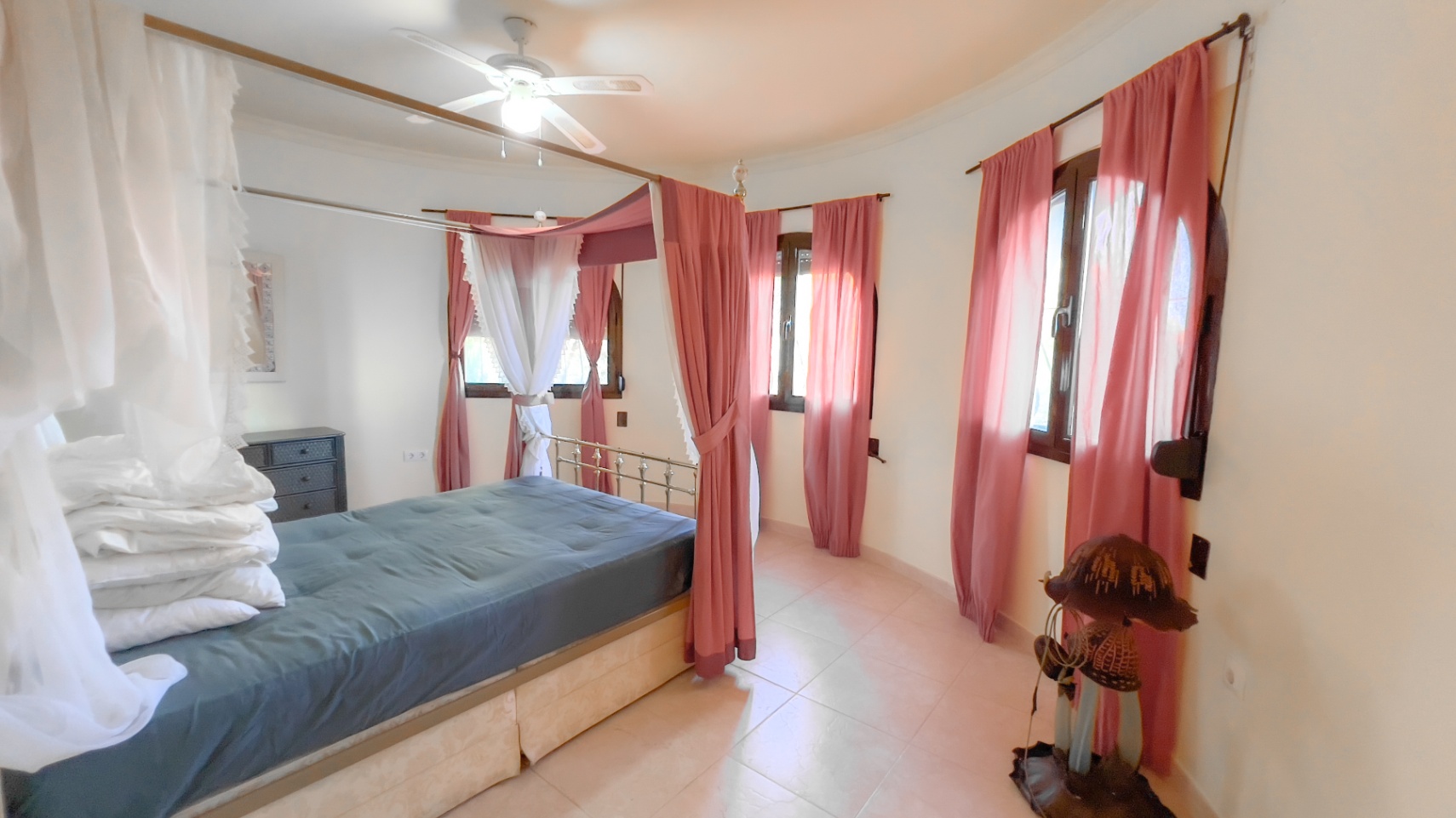 Big Opportunity Villa with Breathtaking Panoramic Sea Views