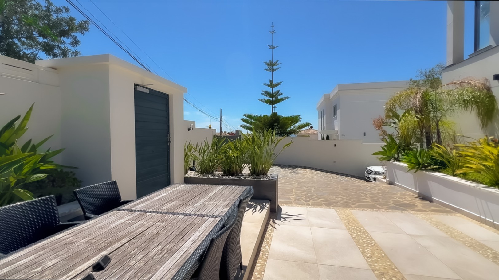 New Build Villa with Modern Design in One of Calpe's Most Exclusive Areas - 3 Bedrooms, Sauna, Private Pool, and Sea Views