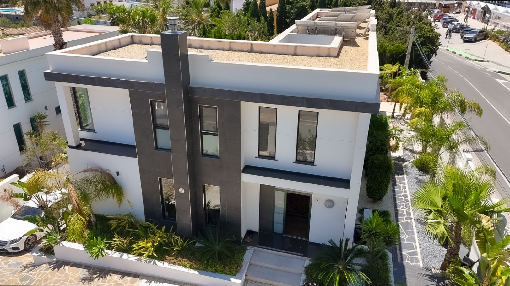 New Build Villa with Modern Design in One of Calpe's Most Exclusive Areas - 3 Bedrooms, Sauna, Private Pool, and Sea Views