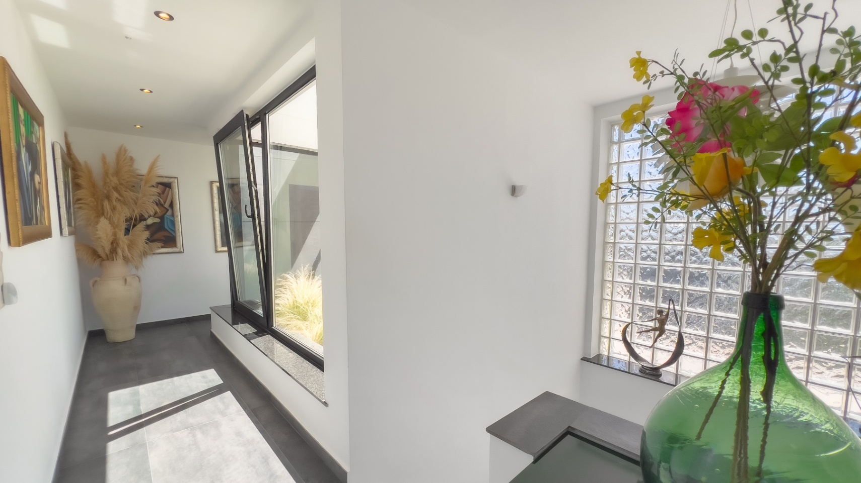 New Build Villa with Modern Design in One of Calpe's Most Exclusive Areas - 3 Bedrooms, Sauna, Private Pool, and Sea Views