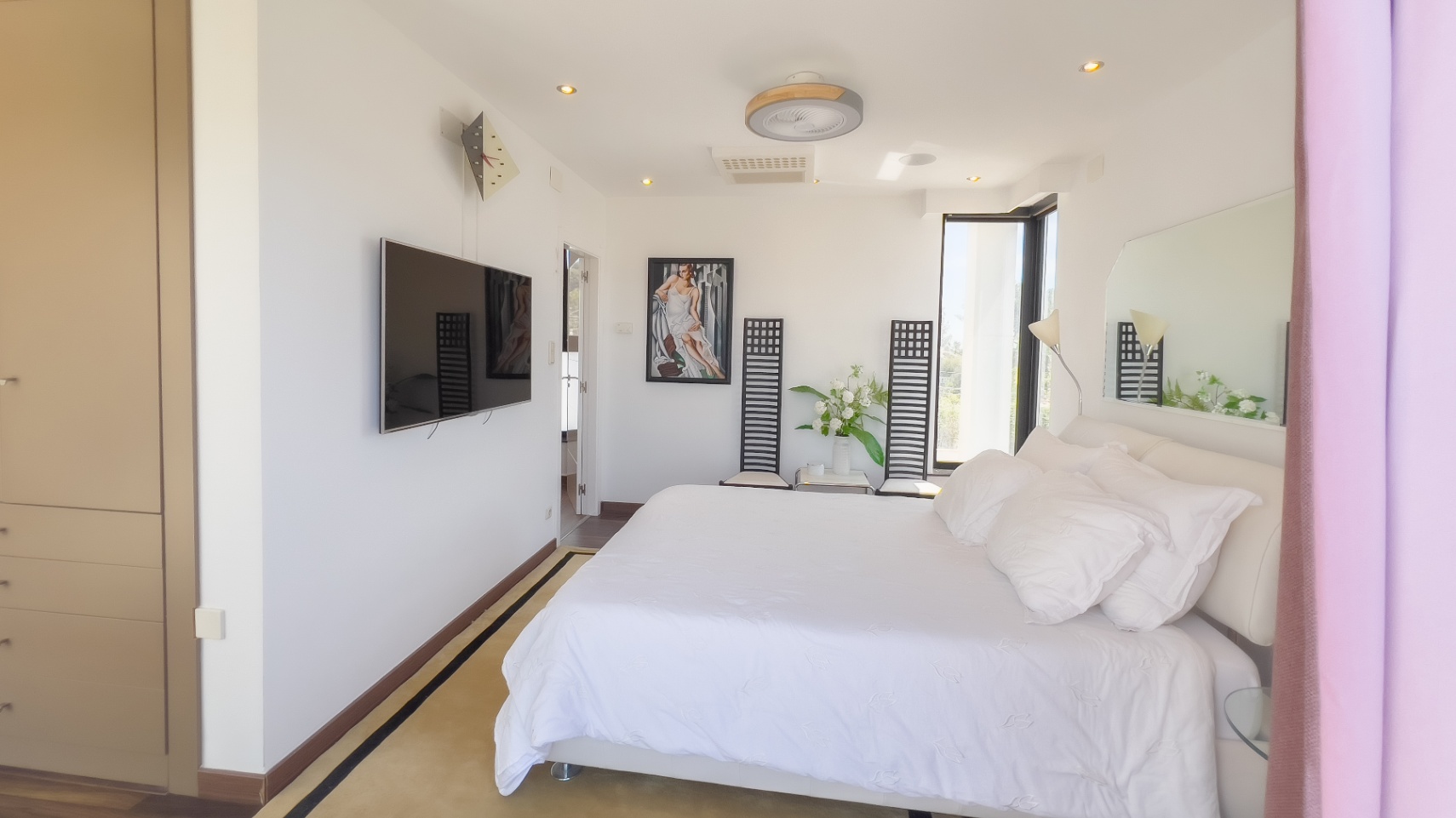 New Build Villa with Modern Design in One of Calpe's Most Exclusive Areas - 3 Bedrooms, Sauna, Private Pool, and Sea Views
