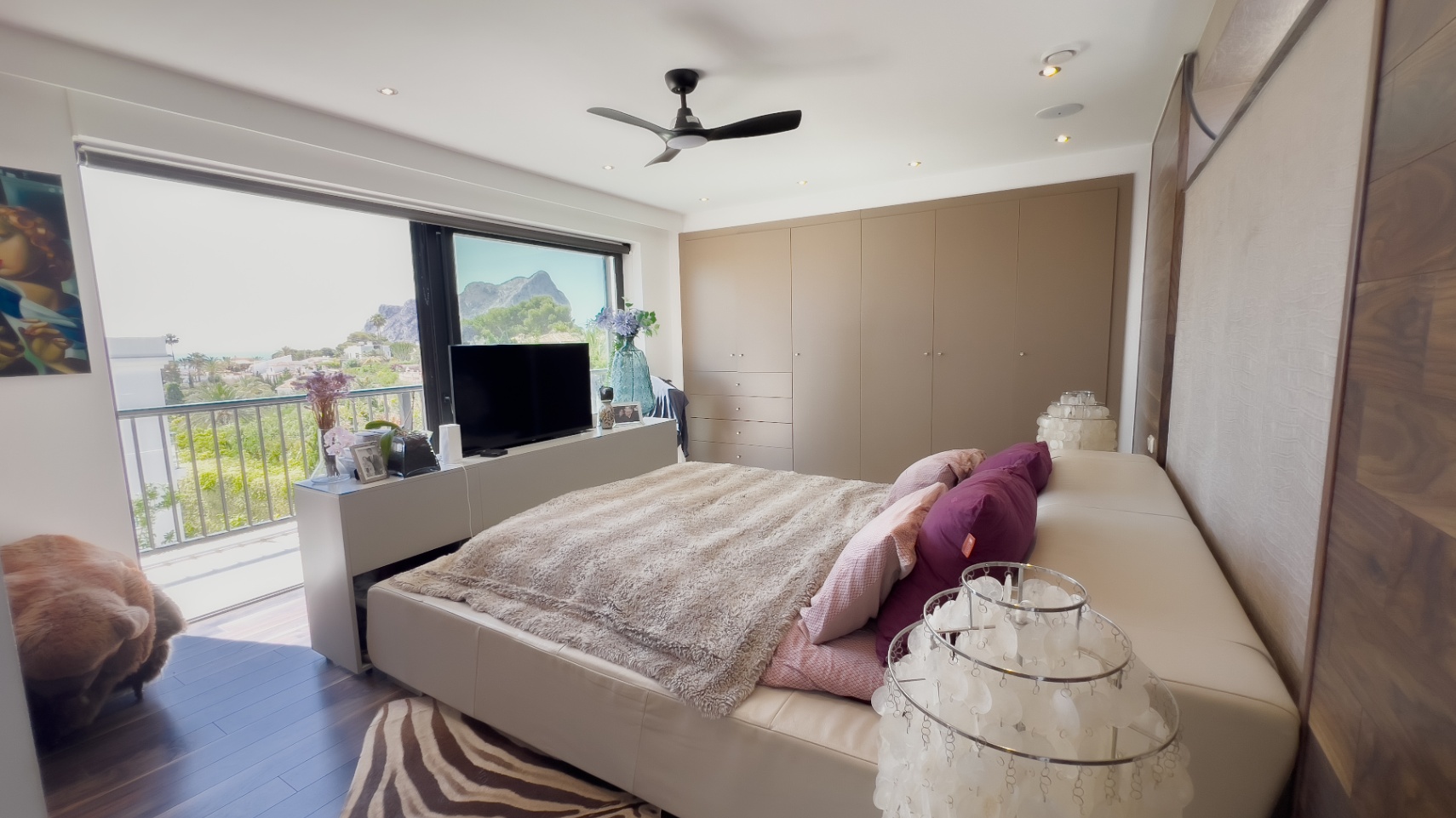 New Build Villa with Modern Design in One of Calpe's Most Exclusive Areas - 3 Bedrooms, Sauna, Private Pool, and Sea Views