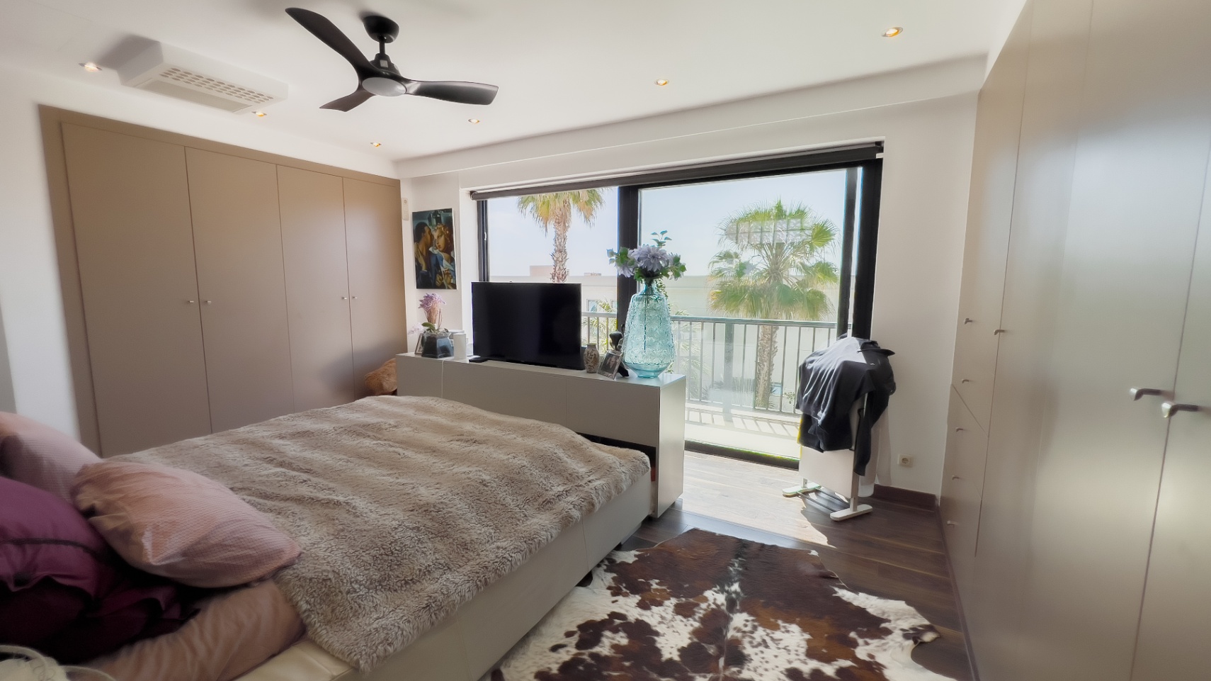 New Build Villa with Modern Design in One of Calpe's Most Exclusive Areas - 3 Bedrooms, Sauna, Private Pool, and Sea Views